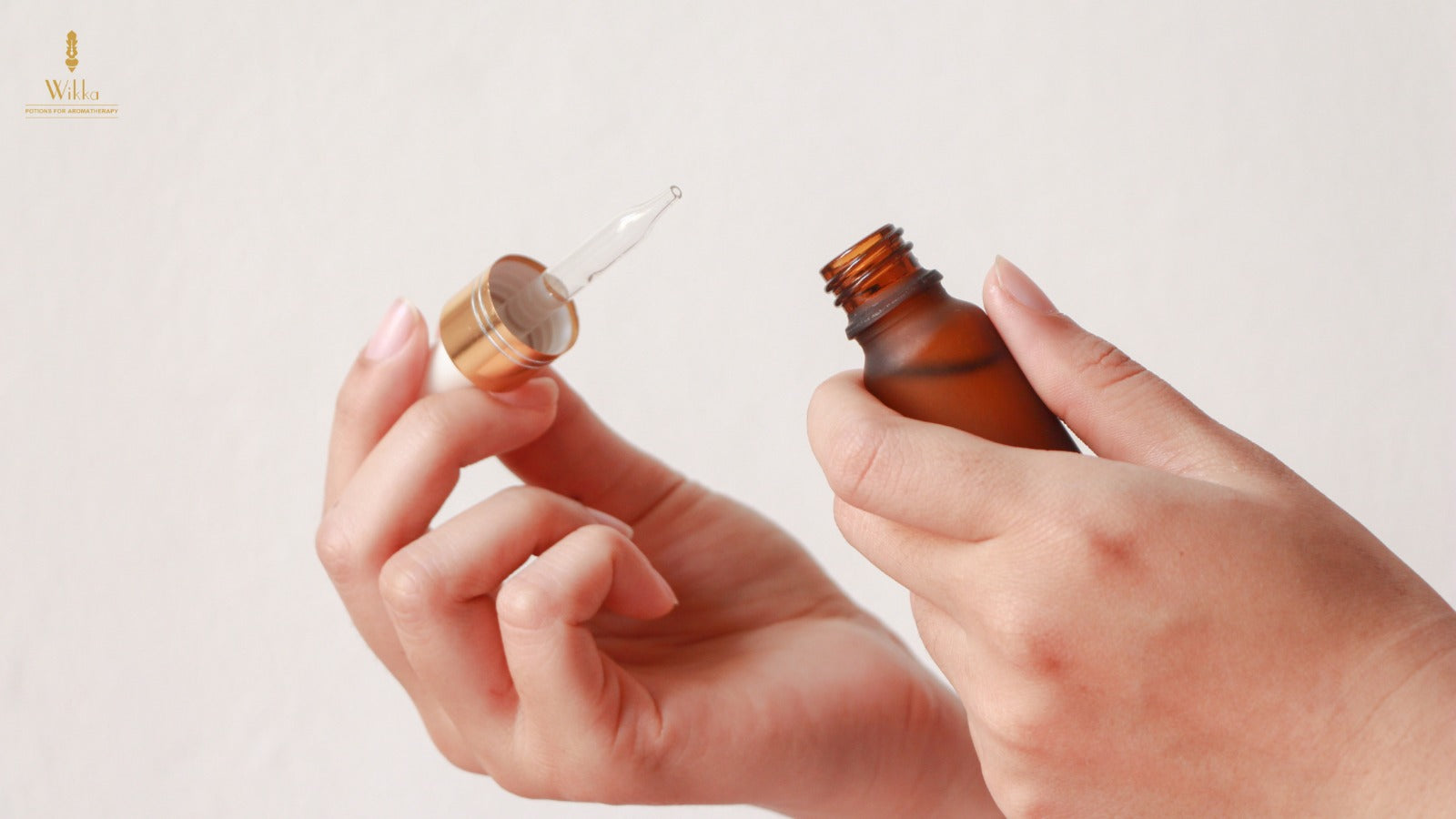 How Aromatherapy Improves Mental Health Naturally Through Science & Rituals