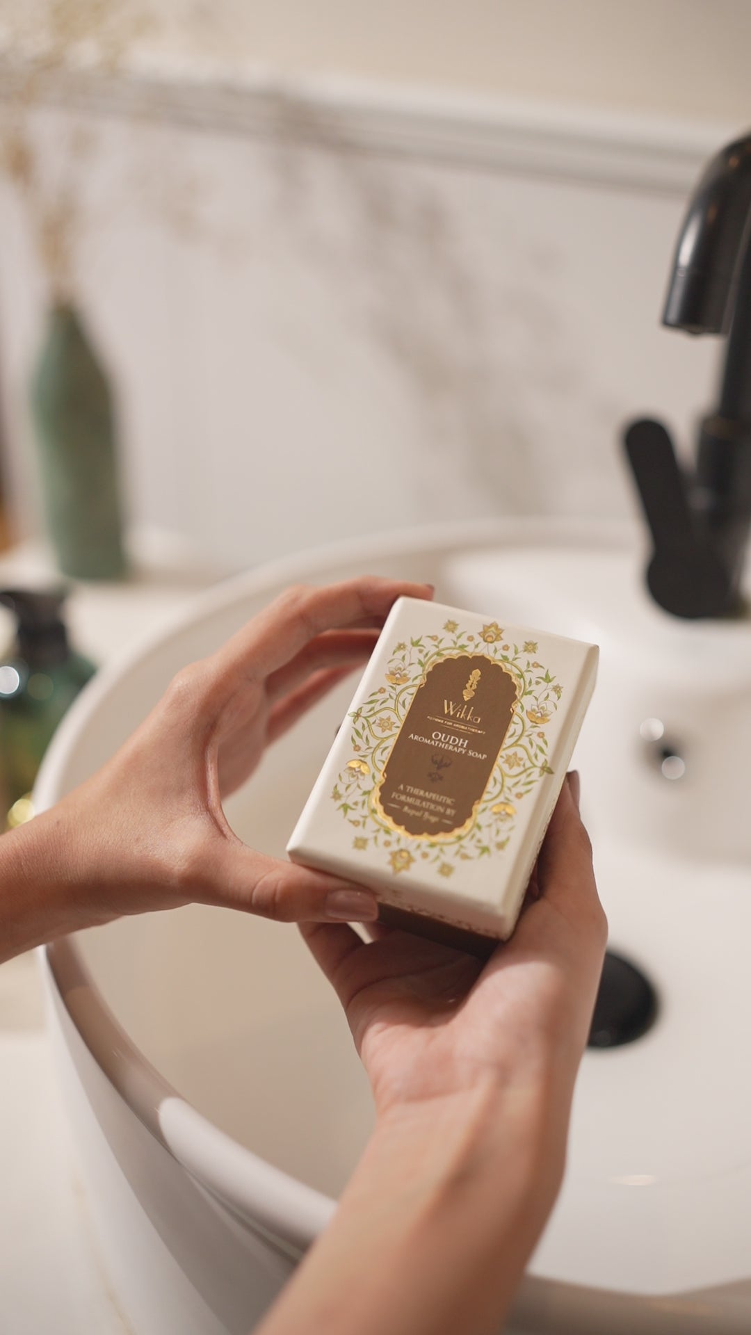 Luxury aromatherapy soap with oudh essential oil fragrance